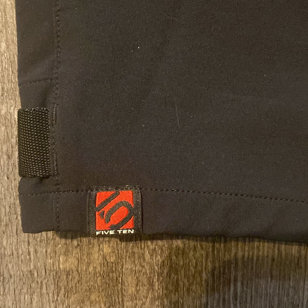Women's Black Pants - Picture 4 of 6